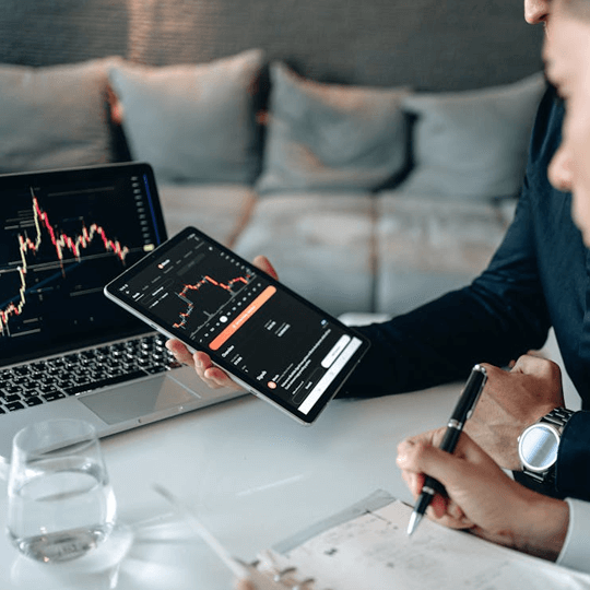 TradeVision - Équipe d'experts en crypto-monnaies